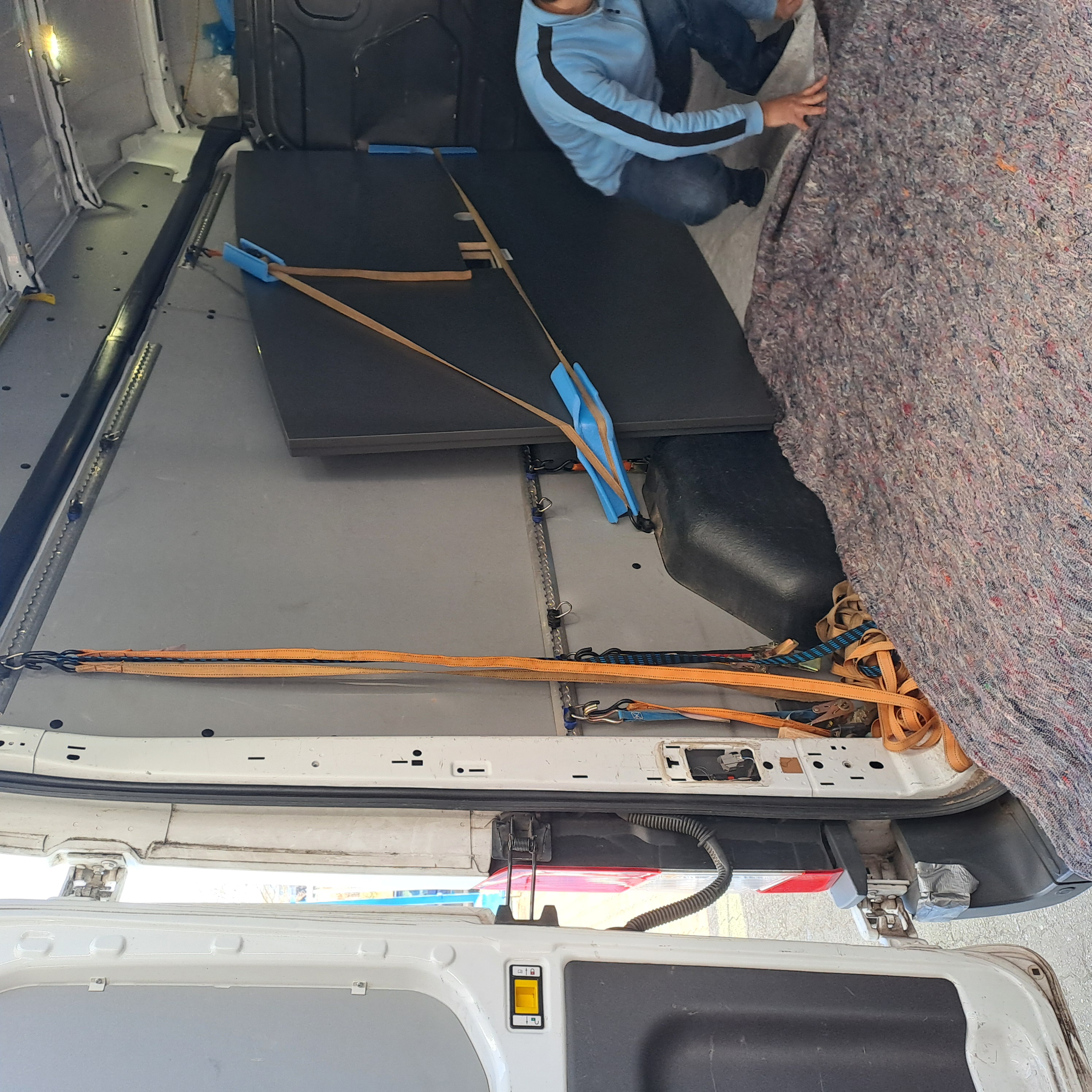 Tischplatte perfekt gesichert